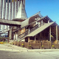 Photo taken at Ресторан &amp;quot;Трое из Ларца&amp;quot; by Dasha L. on 9/29/2012