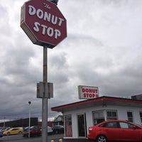 Photo taken at Donut Stop by Jan K. on 4/11/2013