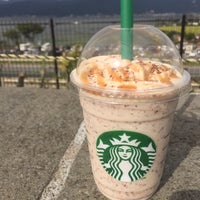 Photo taken at Starbucks Coffee 諏訪湖SA(下り線)店 by べぇ◎ on 9/5/2015