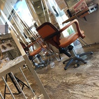 Photo taken at Hair Dressing zele 一之江店 by rayfactory on 2/20/2021
