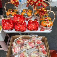 Photo taken at Yaowarat Market by Mia 🐥 S. on 2/11/2024