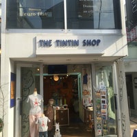 Photo taken at ザ・タンタンショップ 東京店 The Tintin Shop by Jayceon J. on 3/29/2016