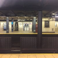 Photo taken at MTA Subway - 179th St (F) by Suzanne X. on 12/28/2016