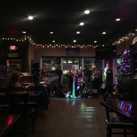 รูปภาพถ่ายที่ The Celtic House Irish Pub &amp;amp; Restaurant โดย Kris เมื่อ 12/30/2018