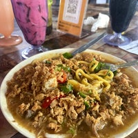 Photo taken at Restoran ZZ Sup Tulang by Farhanah on 1/8/2023