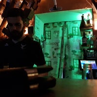 รูปภาพถ่ายที่ Gin Chilla Bar โดย Øyvind W. เมื่อ 4/20/2019