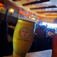 Photo taken at BJ&amp;#39;s Restaurant &amp;amp; Brewhouse by Robert W. on 7/10/2021