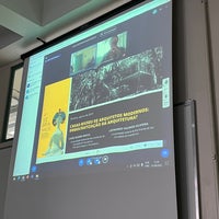 Photo taken at Faculdade de Biblioteconomia e Comunicação (FABICO) by Éverton Q. on 8/31/2022