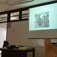 Photo taken at Faculdade de Biblioteconomia e Comunicação (FABICO) by Éverton Q. on 3/3/2023