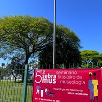 Photo taken at Faculdade de Biblioteconomia e Comunicação (FABICO) by Éverton Q. on 12/8/2022