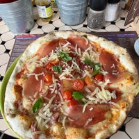10/2/2022 tarihinde sinisa c.ziyaretçi tarafından Pizza@Kavica Duksa'de çekilen fotoğraf