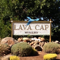 Foto tirada no(a) Lava Cap Winery por Austyn W. em 10/22/2012