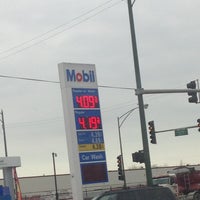 Photo taken at Mobil by Asherdee L. on 2/18/2013
