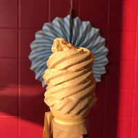 Photo taken at Carvel Ice Cream by Marie Gooddayphoto W. on 8/20/2019