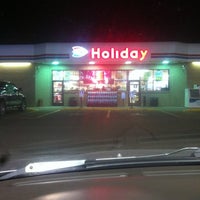 Photo taken at Holiday Gas Station by Raven A. on 11/15/2012
