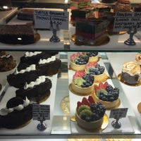 9/6/2016에 Malikah R.님이 Rolling in Dough Bakery &amp;amp; Cafe에서 찍은 사진