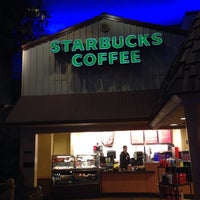 Photo taken at Starbucks by Malikah R. on 11/29/2013