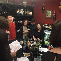 Photo prise au Винотека Галерея вин par Azamataka S. le3/16/2017