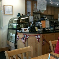 รูปภาพถ่ายที่ Dorset Café โดย Emily R. เมื่อ 11/1/2012