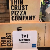 Das Foto wurde bei The Original Thin Crust Pizza Company von Becky T. am 8/16/2019 aufgenommen