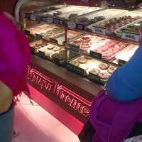 Krispy Kreme Doughnuts Donut Shop In Ss16