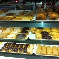 Photo taken at Yum Yum Donuts by Mario on 12/16/2012