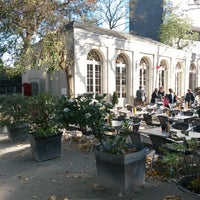 Photo taken at L&amp;#39;Orangerie du Parc d&amp;#39;Egmont / Orangerie van het Egmontpark by Fernando B. on 11/2/2014