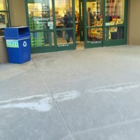 Photo taken at Lunds &amp;amp; Byerlys by Gelk E. on 2/5/2017