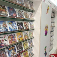 Photo taken at Nintendo Store متجر ننتينددو by Fayez I. on 1/21/2013