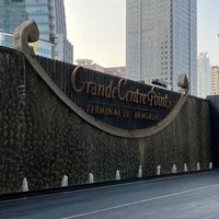 Photo taken at Grande Centre Point Hotel Terminal 21 by Giffani K. on 2/6/2024