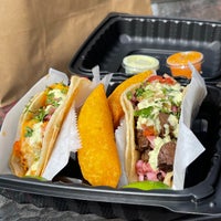 Foto scattata a East Coast Street Tacos da Kacy W. il 4/28/2021