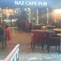 Foto tirada no(a) Naz Cafe &amp;amp; Pub por Ozan C. em 12/29/2017