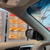 Photo taken at Raising Cane&amp;#39;s Chicken Fingers by snap⚡️🐅 on 2/14/2023
