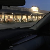 Photo taken at Cracker Barrel Old Country Store by snap⚡️🐅 on 5/8/2017