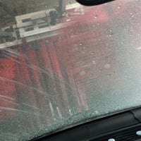 9/11/2013 tarihinde FERNANDO U.ziyaretçi tarafından Express Car Wash'de çekilen fotoğraf