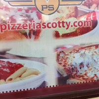 Foto diambil di Pizzeria Scotty oleh Keith S. pada 11/19/2012
