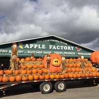 Photo taken at The Apple Factory by Nadia I. on 10/9/2016
