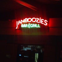 Снимок сделан в Jamboozies Sports Bar &amp;amp; Grill пользователем MasterCraft P. 5/16/2013