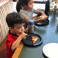 Photo taken at Round Table Pizza by Sergio on 6/30/2018
