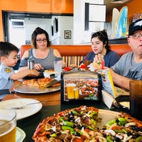 Photo taken at Round Table Pizza by Sergio on 3/30/2018
