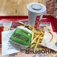 Photo taken at Burger King by André on 10/10/2019