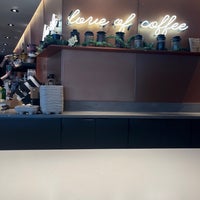 Photo taken at Starbucks by David A. on 12/20/2022