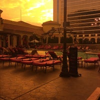 Photo taken at Peppermill Pool by Marie on 9/4/2017