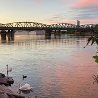 Photo taken at Donaupromenade by Hawkeye on 5/25/2021