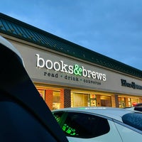 Foto diambil di Books &amp;amp; Brews Brewing Company oleh Sean M. pada 4/1/2023