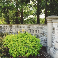 Foto tirada no(a) Park Tudor School por Sean M. em 8/31/2016