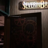 Foto tirada no(a) Severin Bar por Sean M. em 4/21/2019