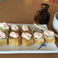 Photo taken at Sushi Hashi by Anny_Pilar G. on 11/28/2014
