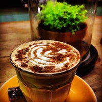 4/12/2013にJaxonがClandestino Roasters Specialty Coffeeで撮った写真