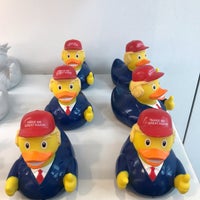 6/8/2019 tarihinde Fuyuziyaretçi tarafından Lisbon Duck Store'de çekilen fotoğraf